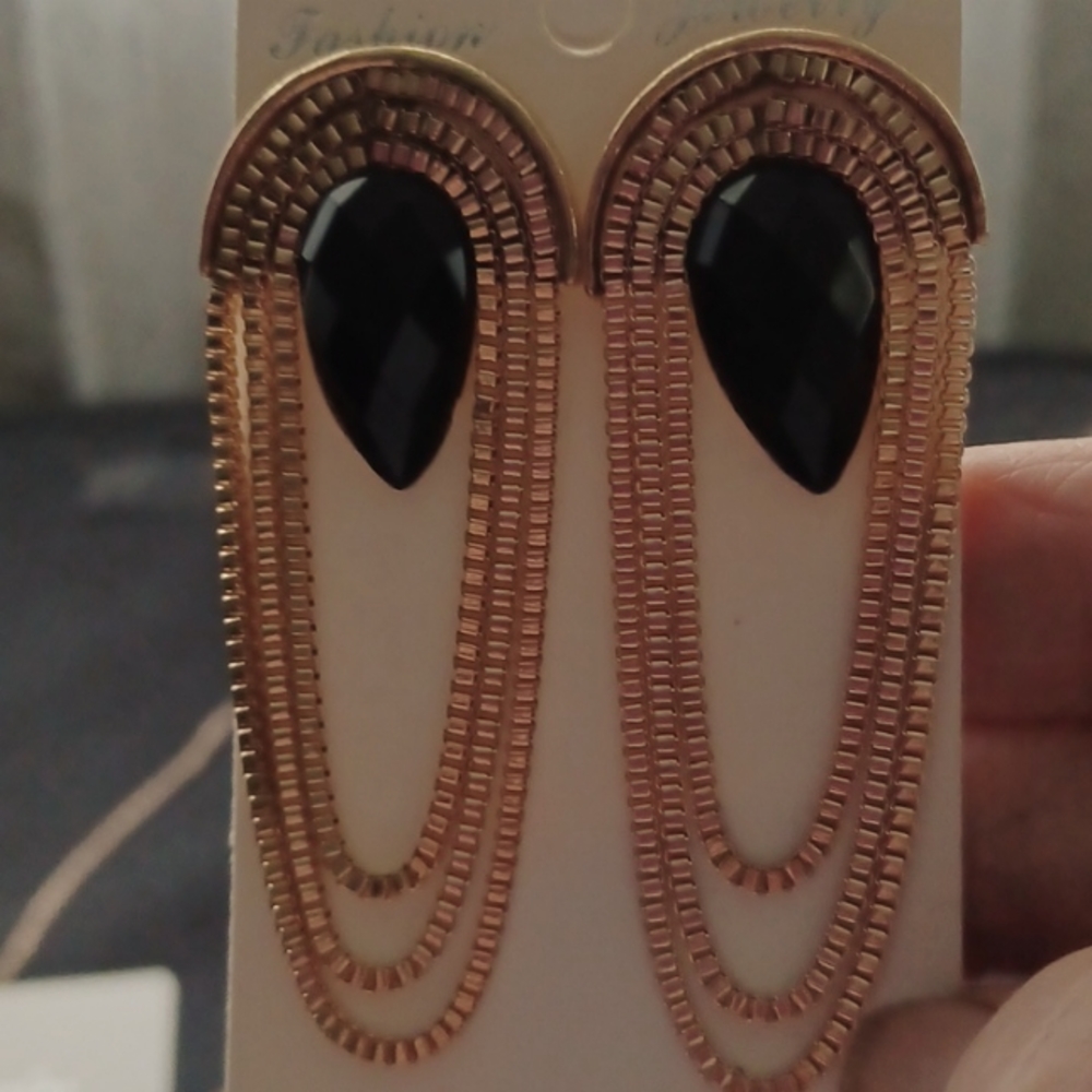 Earrings,
